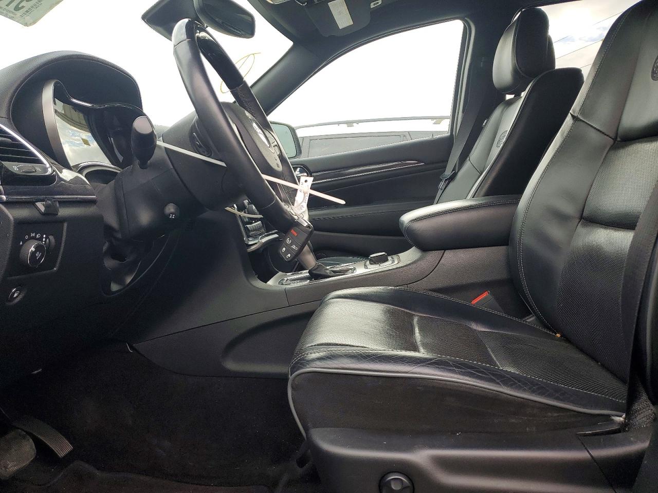 2019 JEEP GRAND CHEROKEE OVERLAND photo 7