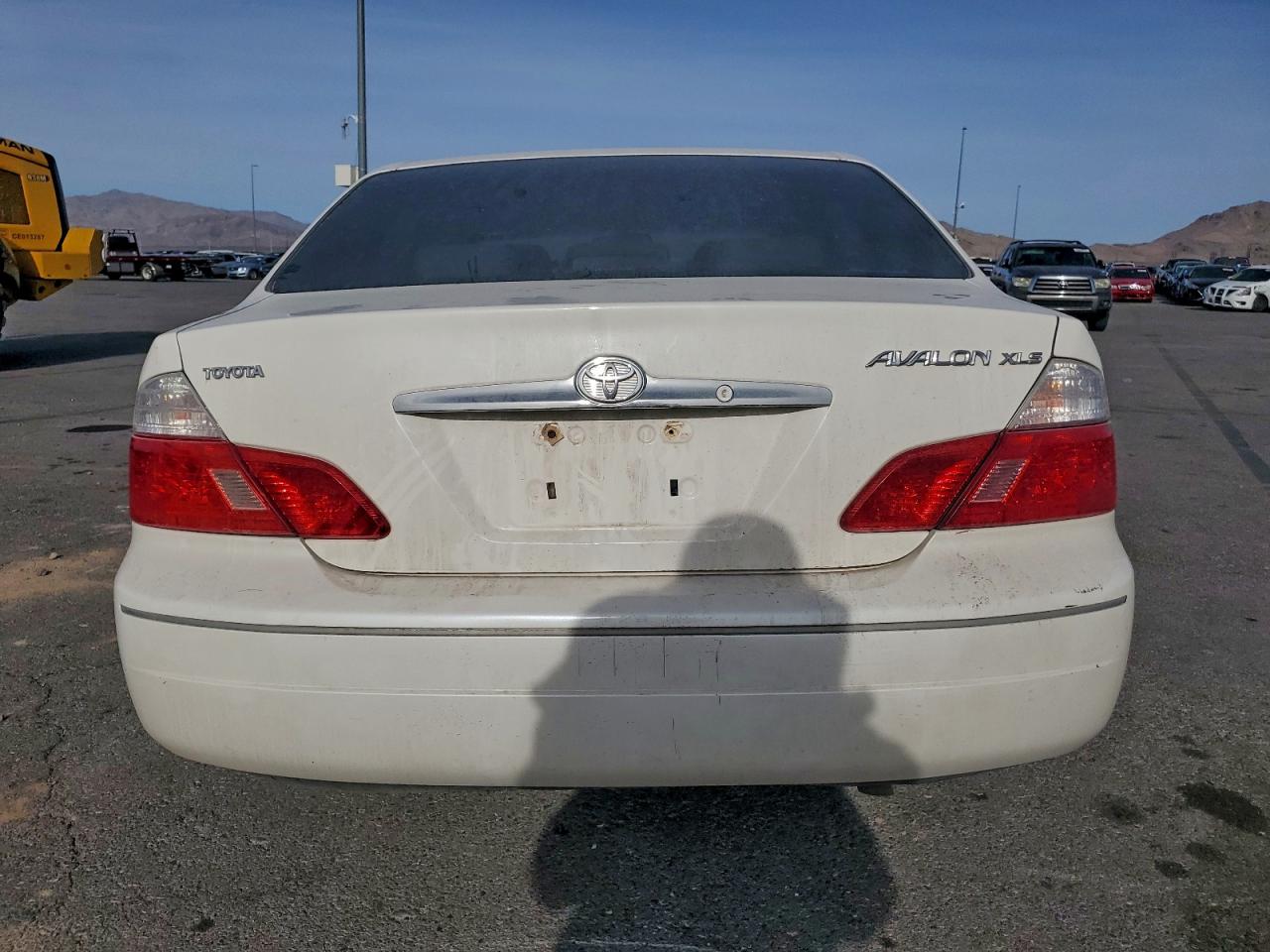 2004 TOYOTA AVALON XL photo 6