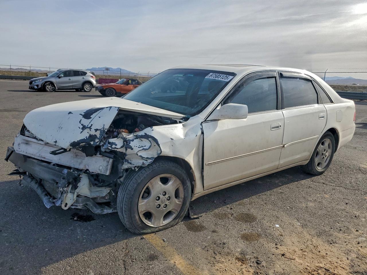2004 TOYOTA AVALON