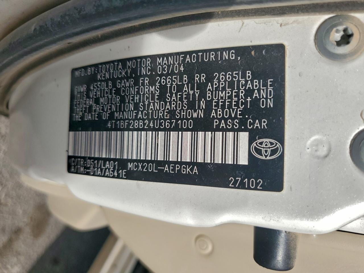 2004 TOYOTA AVALON XL photo 12