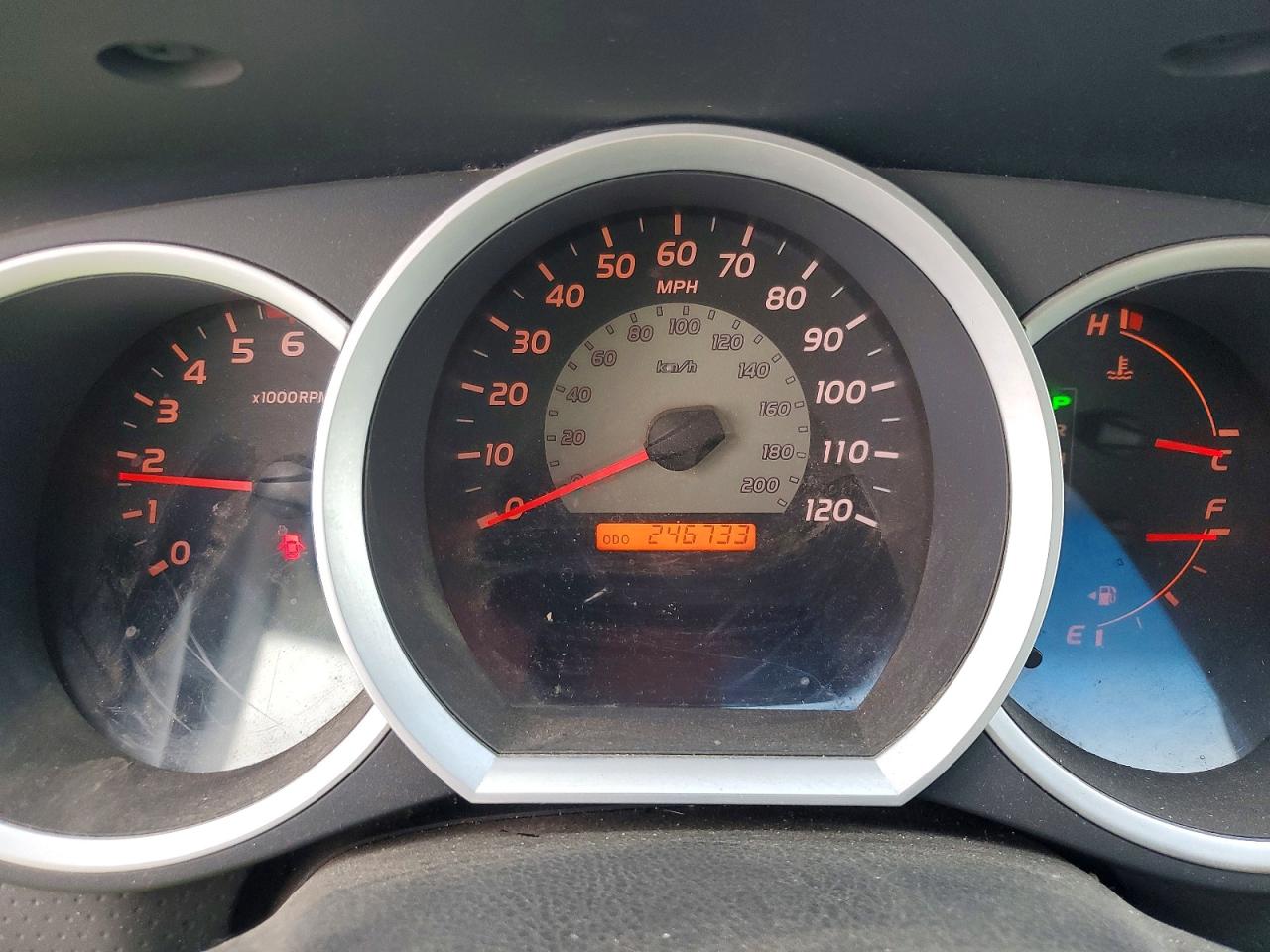 2005 TOYOTA TACOMA photo 9