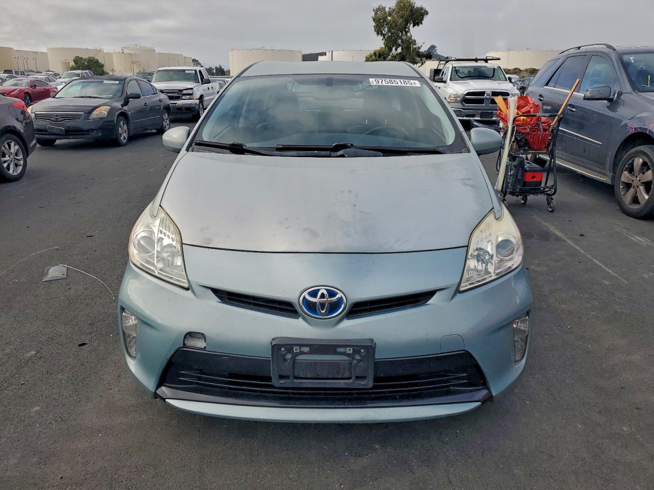2013 TOYOTA PRIUS photo 5