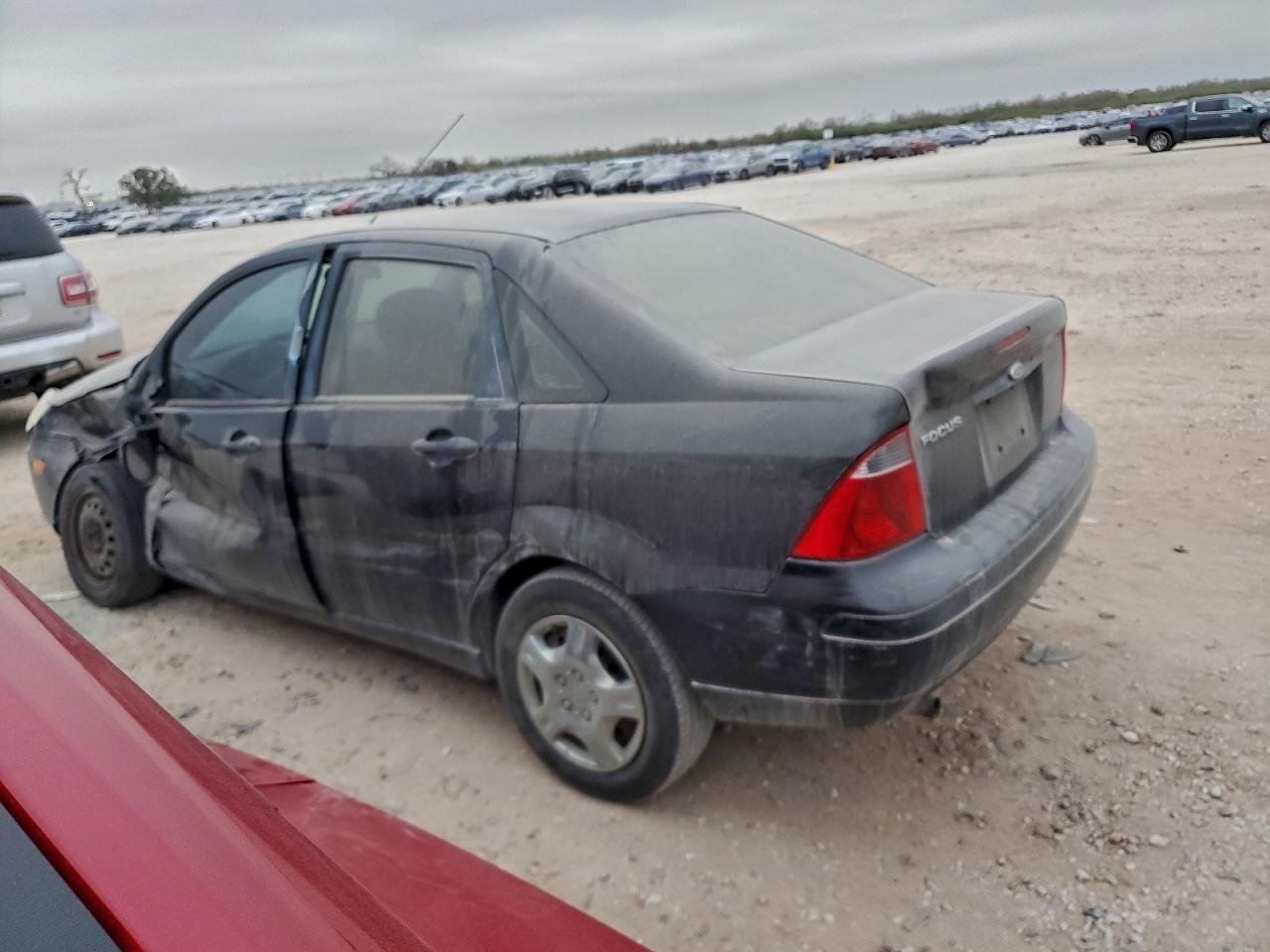 2007 FORD FOCUS ZX4 photo 2