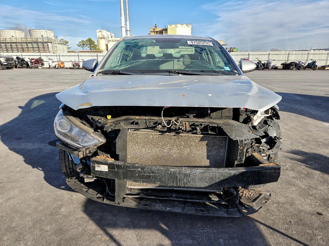 2018 HYUNDAI ELANTRA SEL photo 5