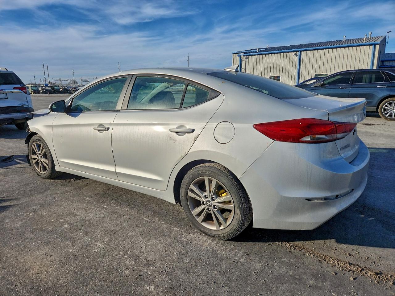 2018 HYUNDAI ELANTRA SEL photo 2