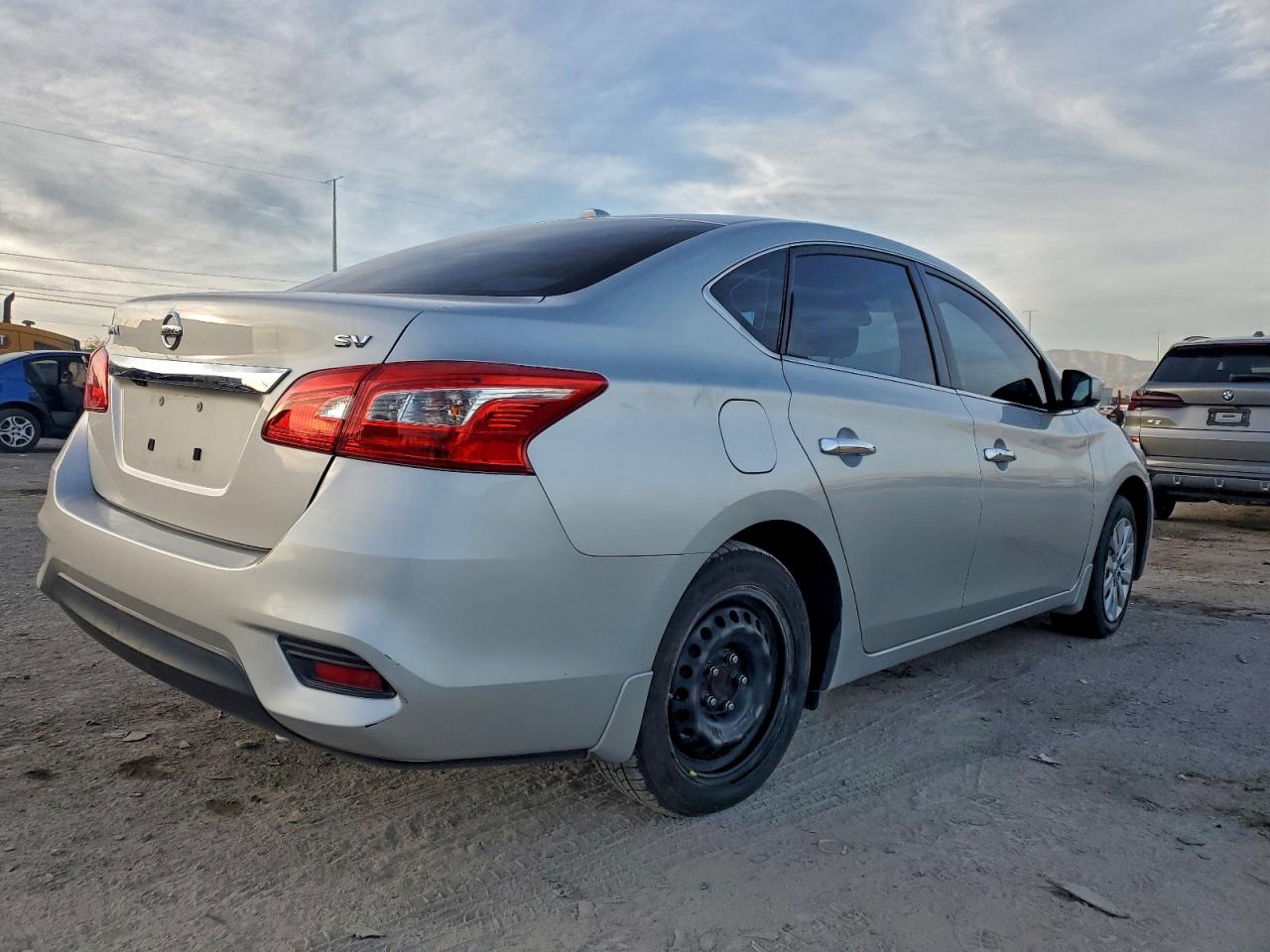 2016 NISSAN SENTRA S photo 3
