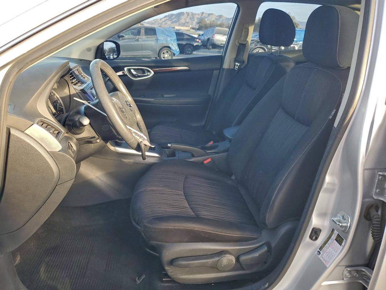 2016 NISSAN SENTRA S photo 7
