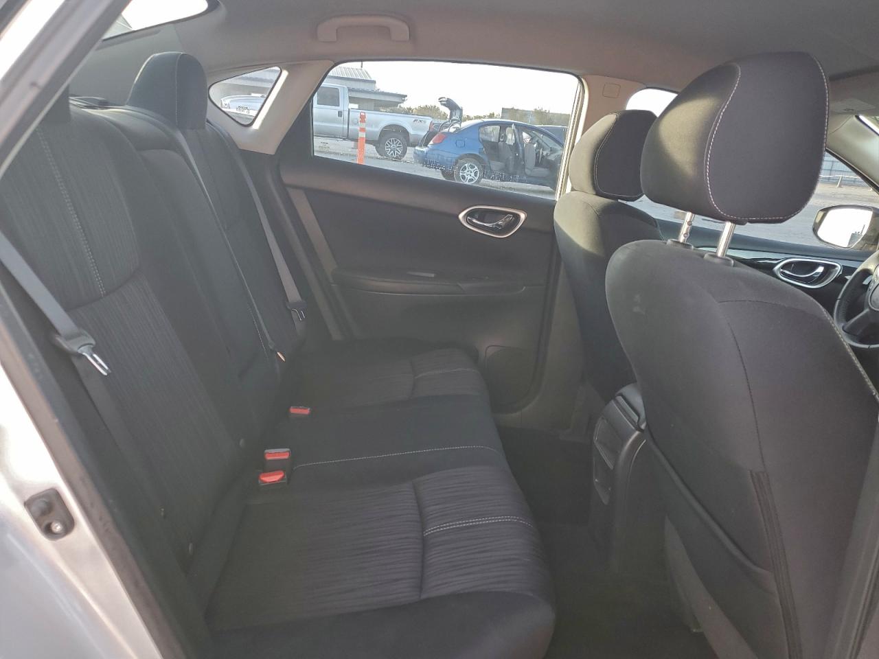 2016 NISSAN SENTRA S photo 10