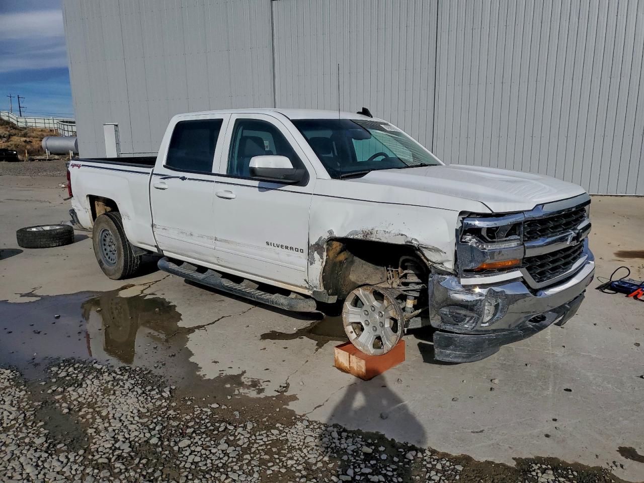 2017 CHEVROLET SILVERADO K1500 LT photo 4
