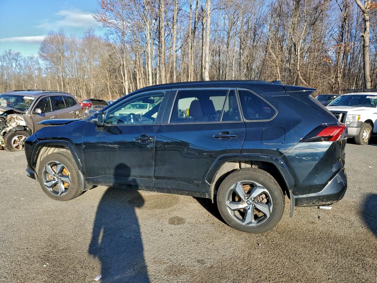 2023 TOYOTA RAV4 PRIME SE photo 2