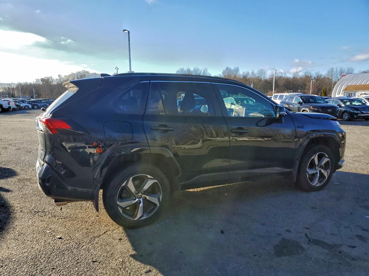 2023 TOYOTA RAV4 PRIME SE photo 3