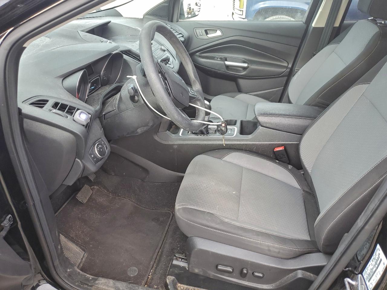 2017 FORD ESCAPE SE photo 7