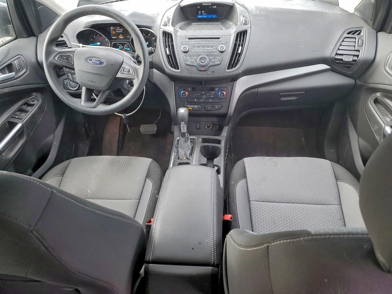 2017 FORD ESCAPE SE photo 8