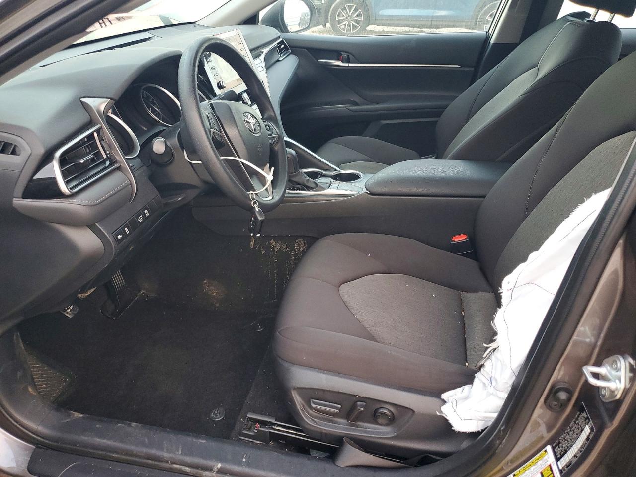 2024 TOYOTA CAMRY LE photo 7