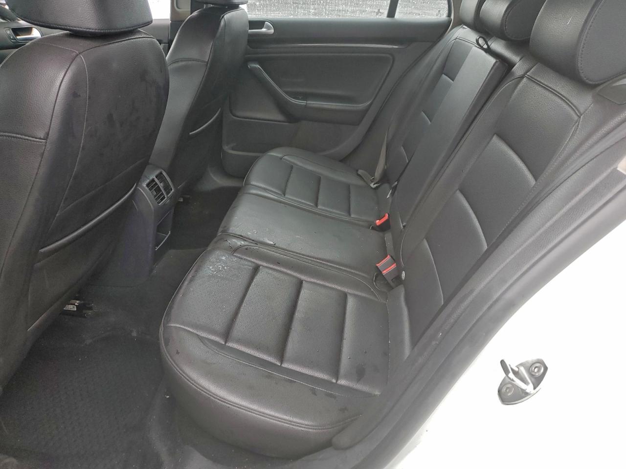 2014 VOLKSWAGEN JETTA S photo 10