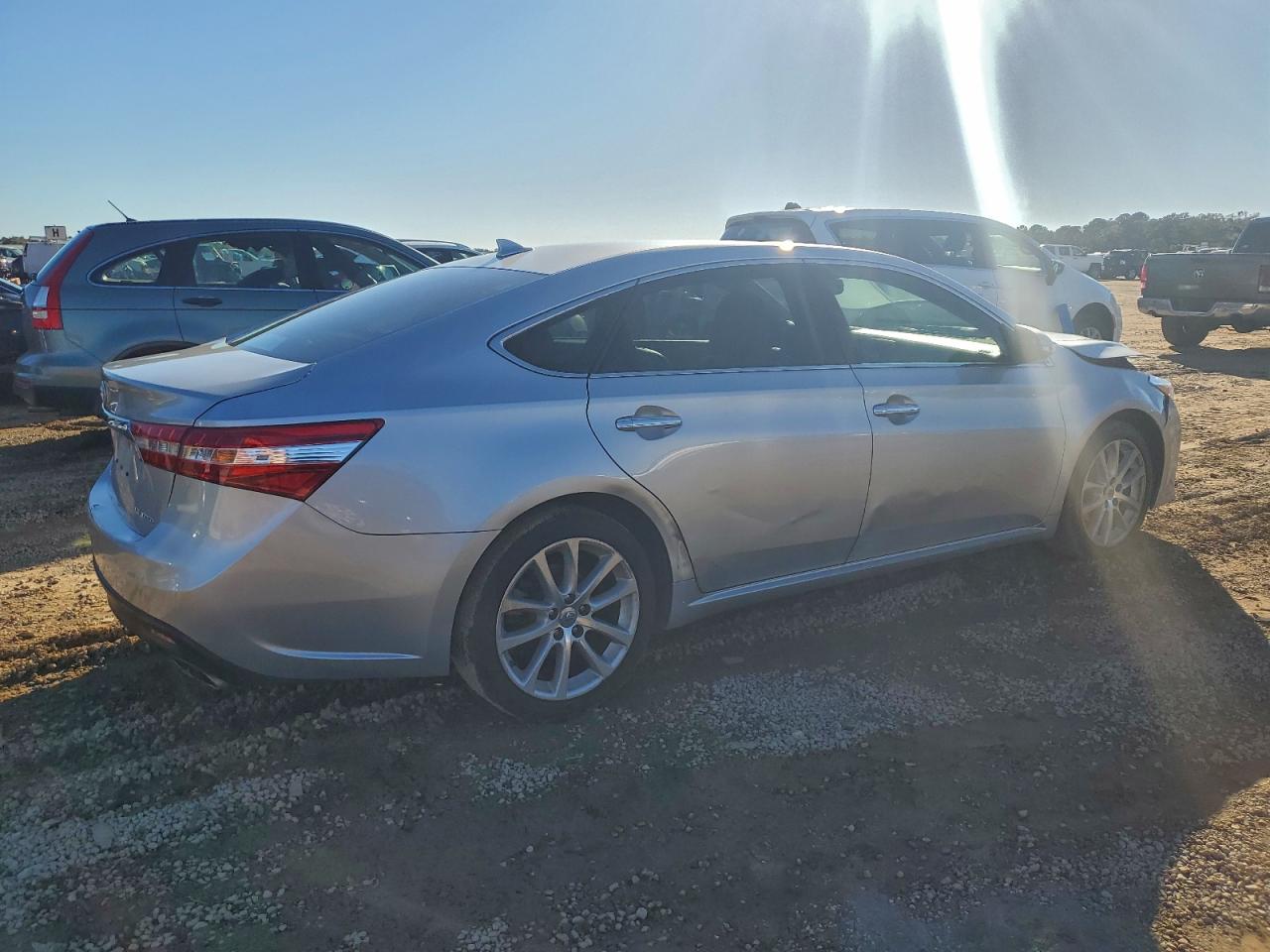 2013 TOYOTA AVALON BASE photo 3