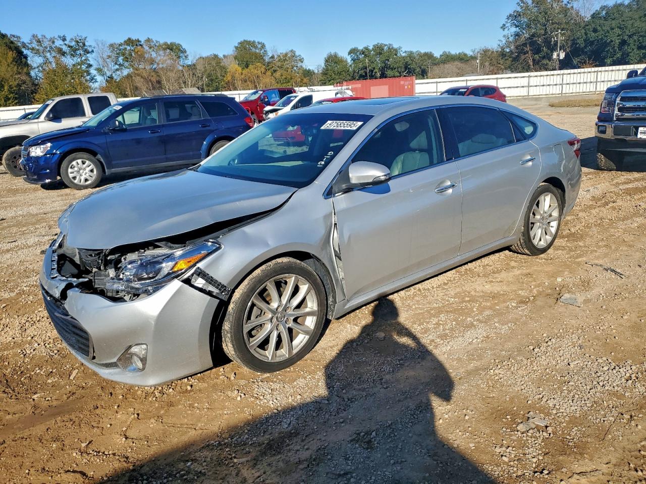 2013 TOYOTA AVALON