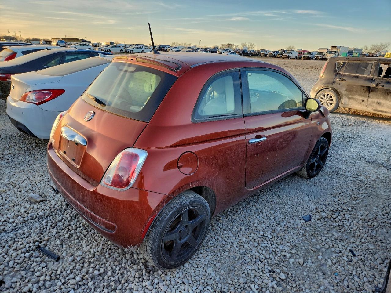 2013 FIAT 500 POP photo 3