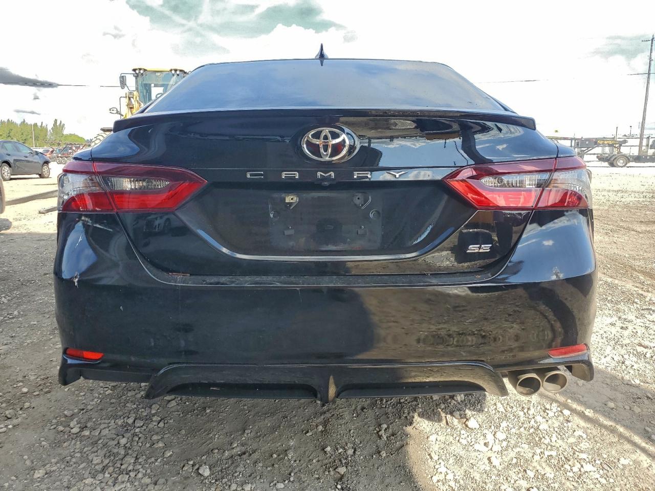 2024 TOYOTA CAMRY SE photo 6