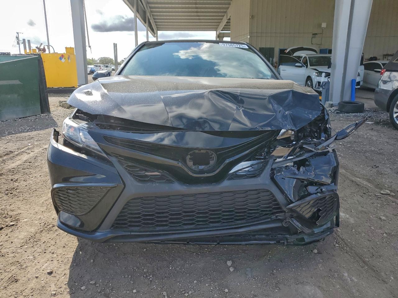 2024 TOYOTA CAMRY SE photo 5