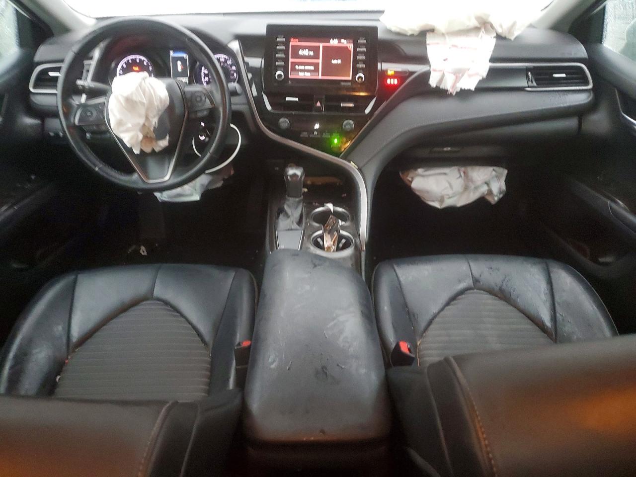 2021 TOYOTA CAMRY SE photo 8