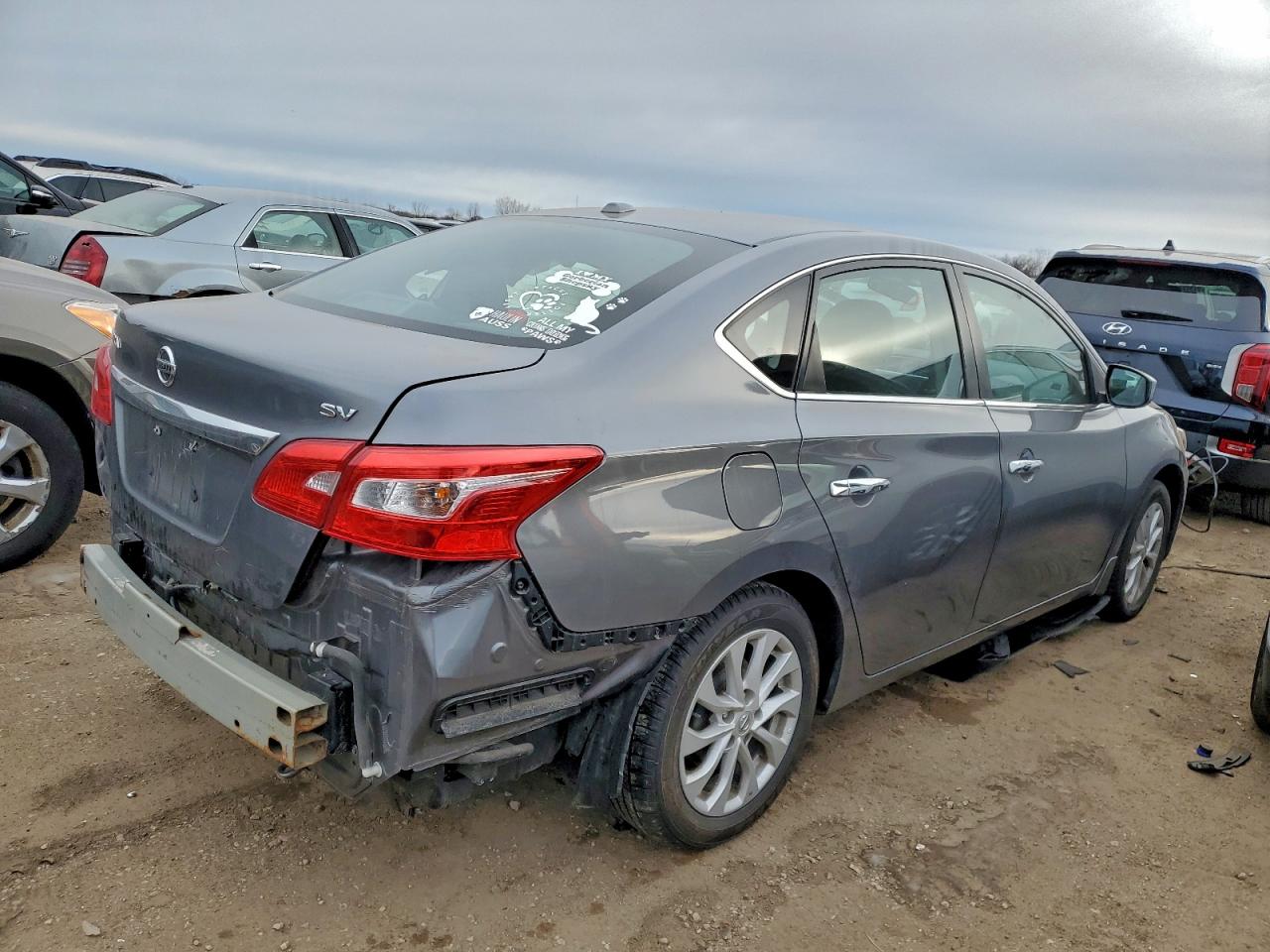 2019 NISSAN SENTRA S photo 3