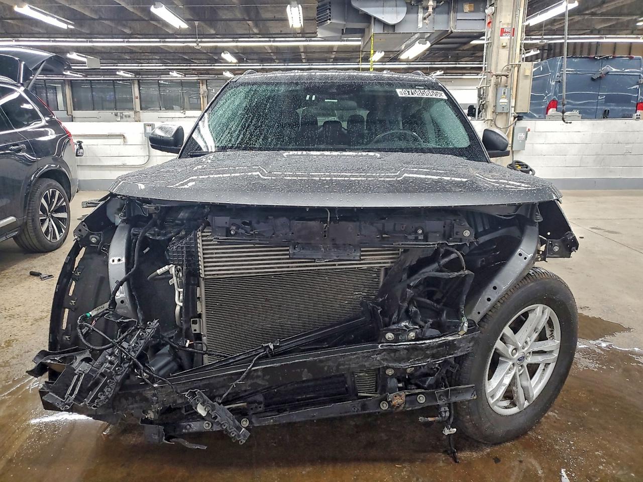 2023 FORD EXPLORER XLT photo 9