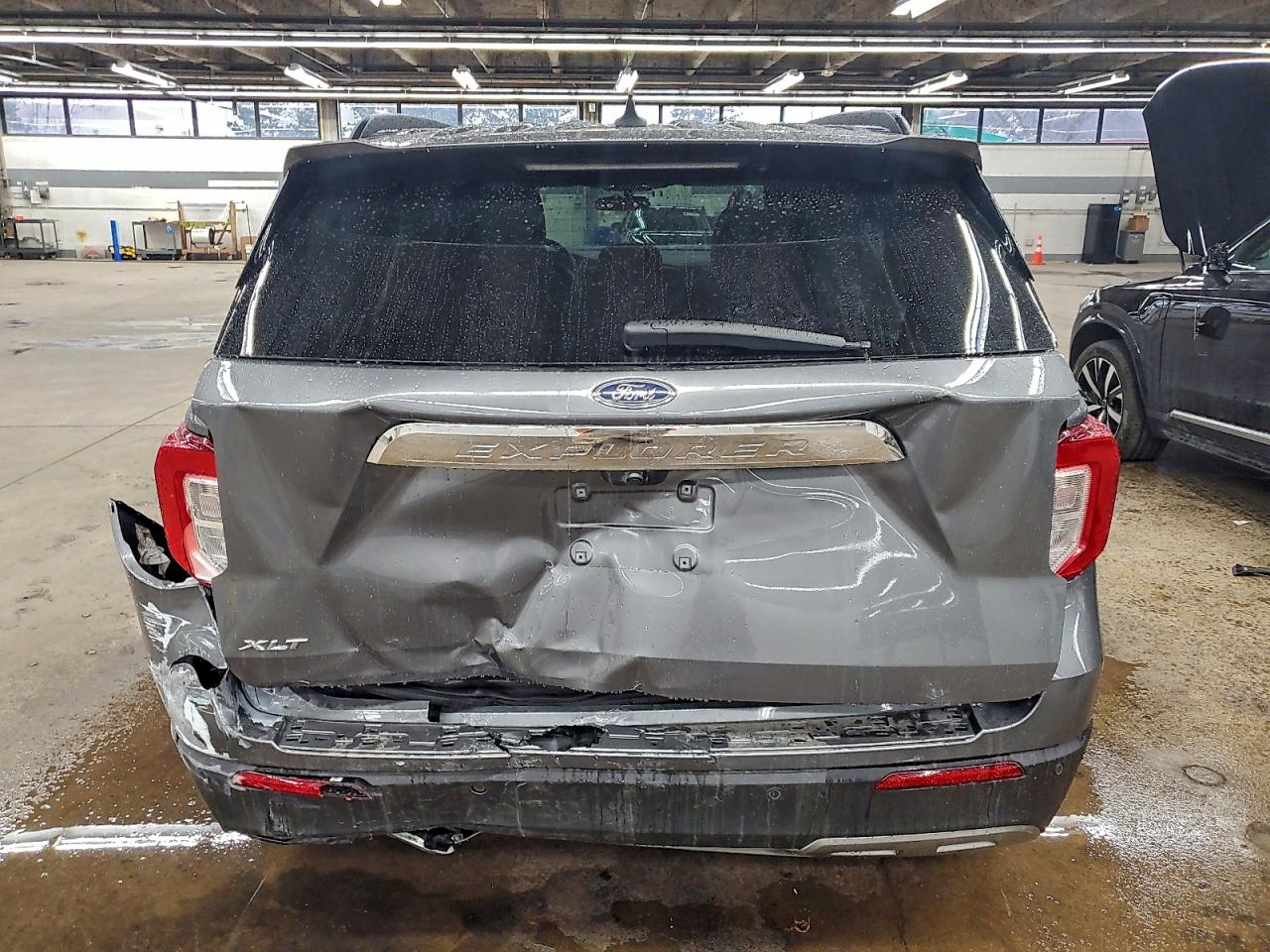 2023 FORD EXPLORER XLT photo 11