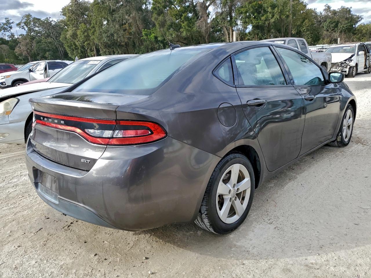 2015 DODGE DART SXT photo 3