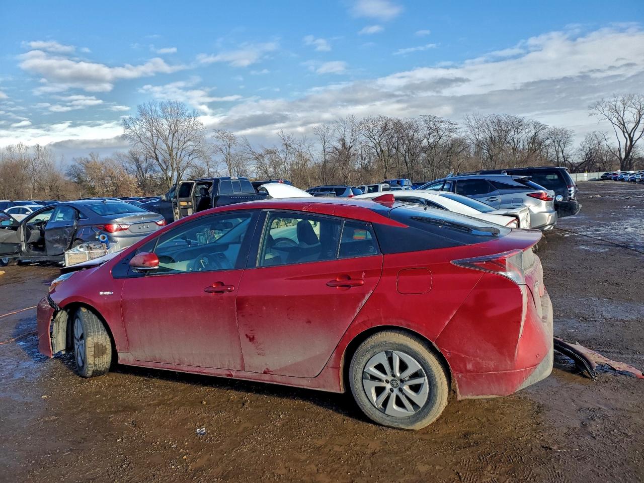2018 TOYOTA PRIUS photo 2