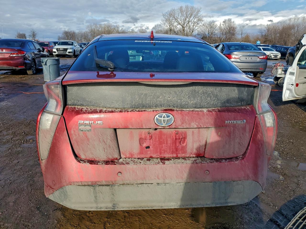 2018 TOYOTA PRIUS photo 6