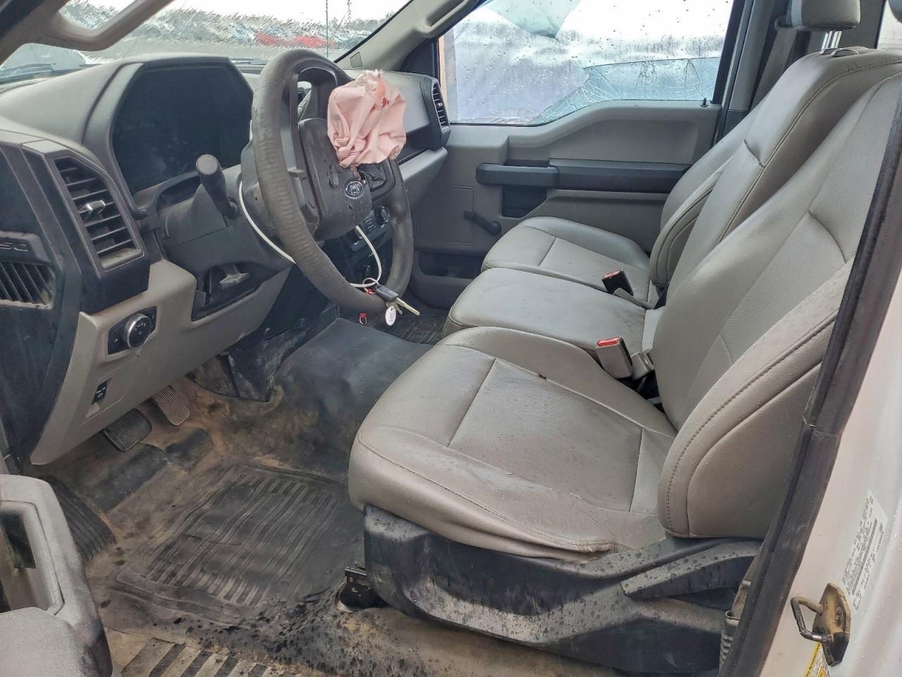 2017 FORD F150 photo 13