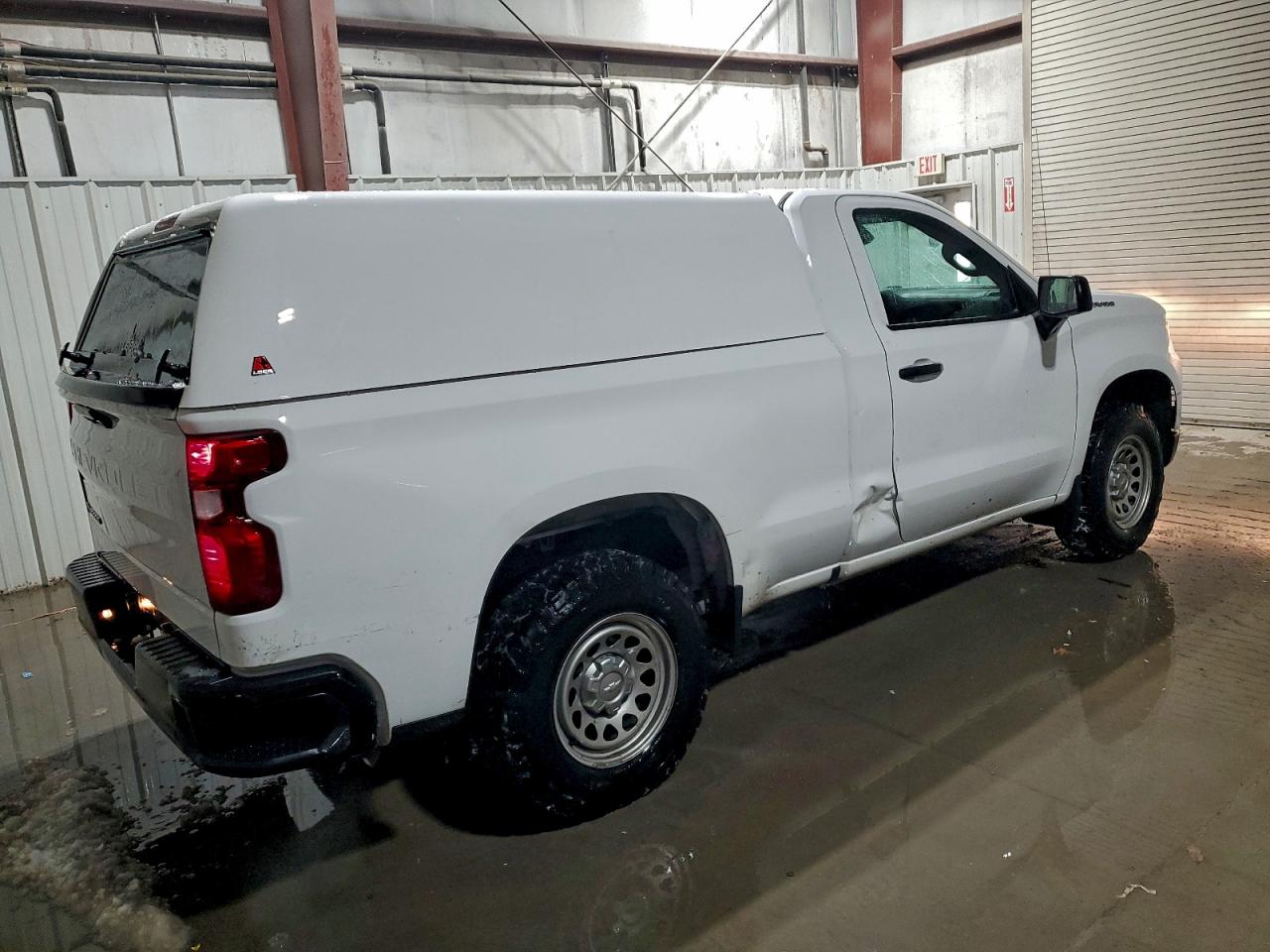 2023 CHEVROLET SILVERADO C1500 photo 3