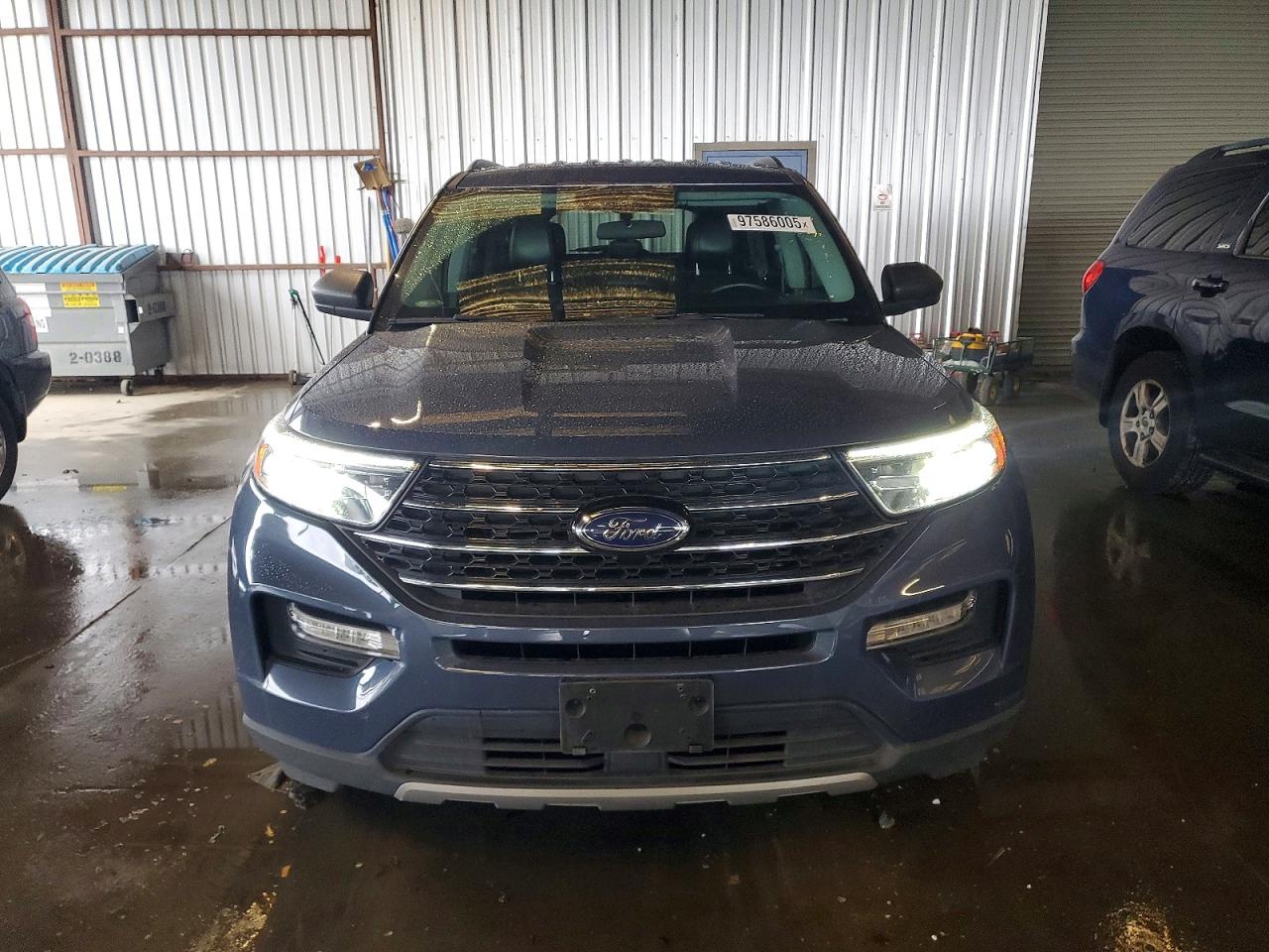 2021 FORD EXPLORER XLT photo 5
