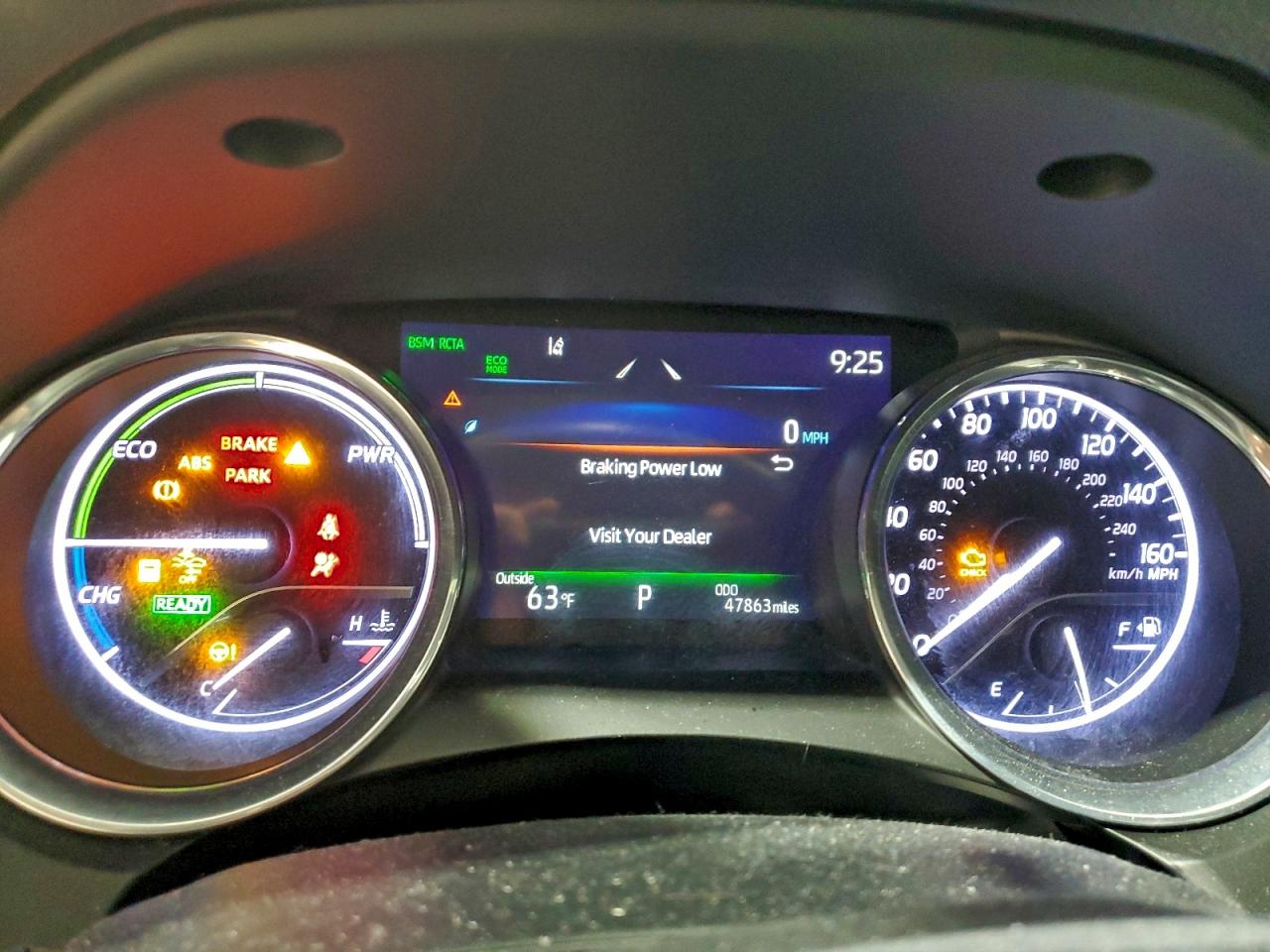 2020 TOYOTA CAMRY XLE photo 17