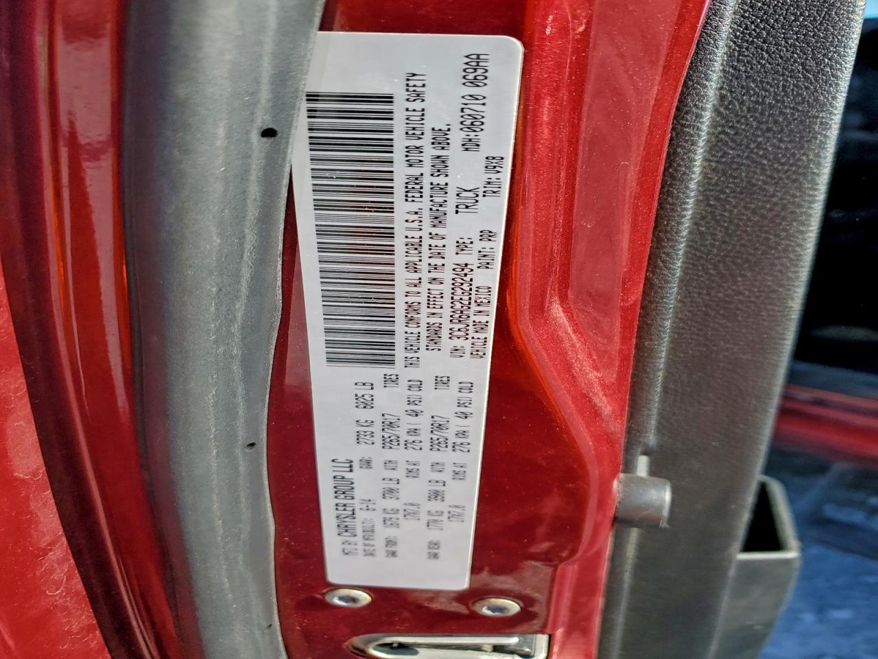 2014 RAM 1500 ST photo 13