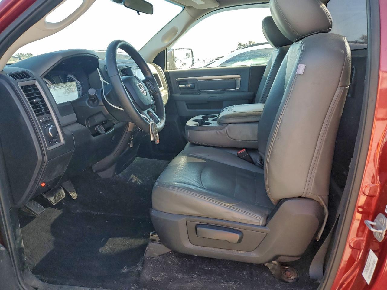2014 RAM 1500 ST photo 7