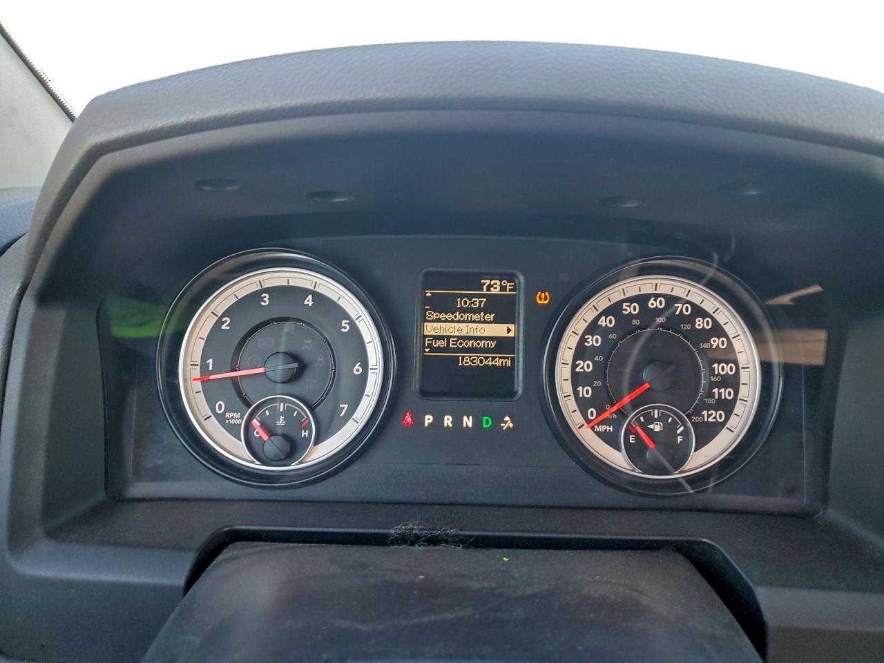 2014 RAM 1500 ST photo 9