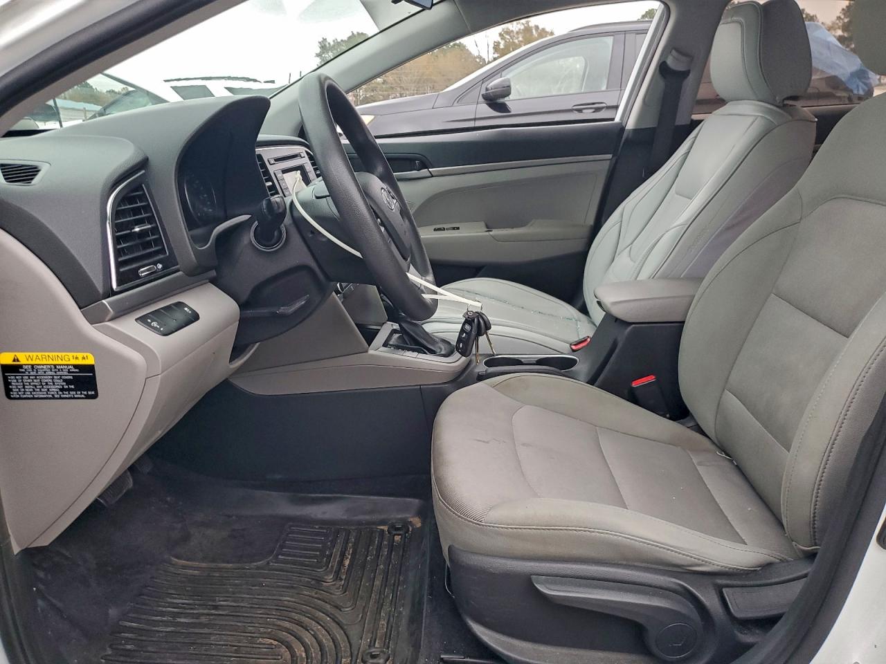 2017 HYUNDAI ELANTRA SE photo 7