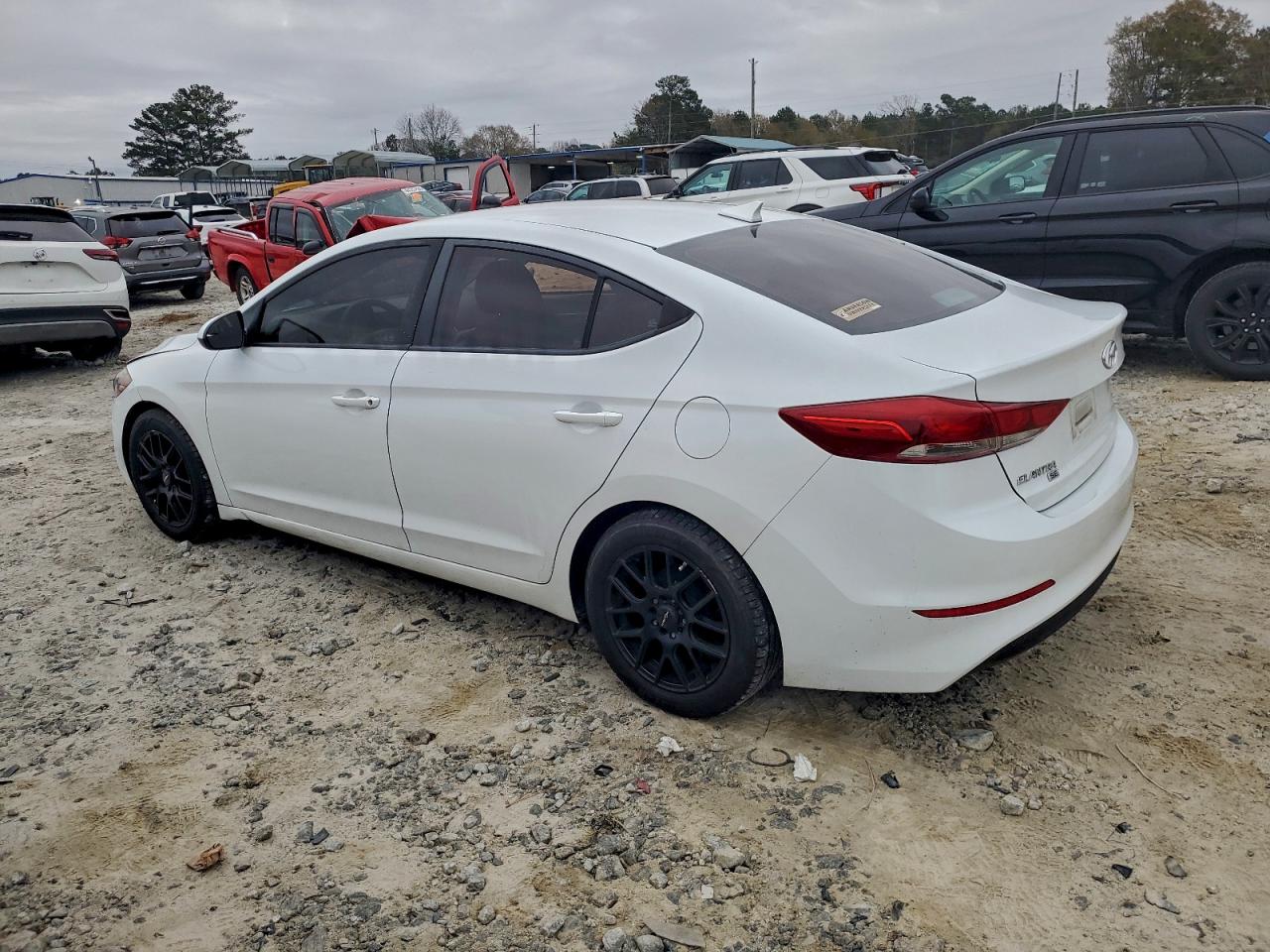 2017 HYUNDAI ELANTRA SE photo 2