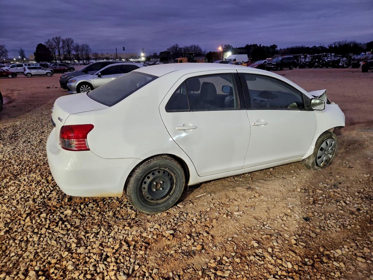 2012 TOYOTA YARIS photo 5