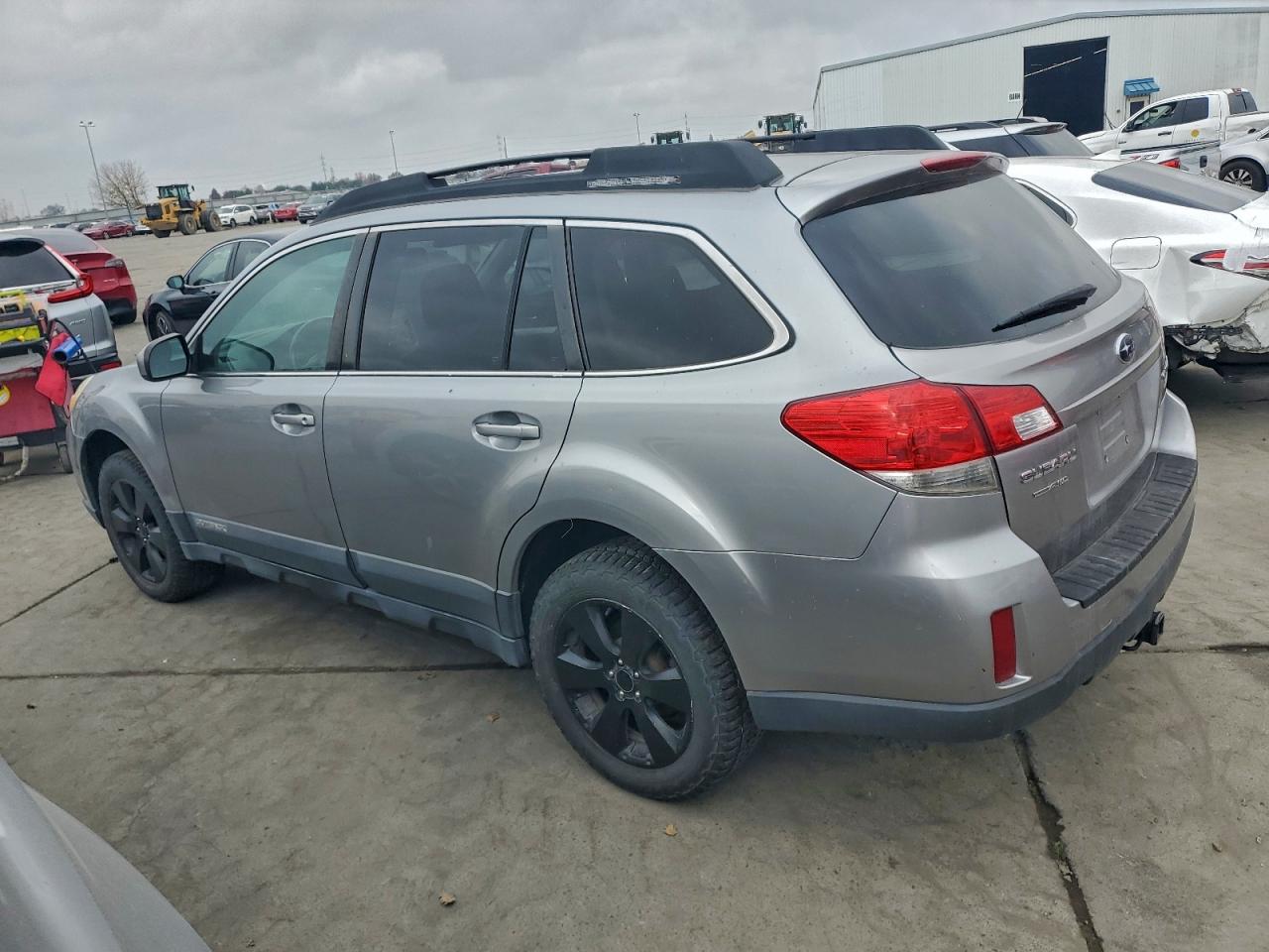 2011 SUBARU OUTBACK 2.5I PREMIUM photo 2