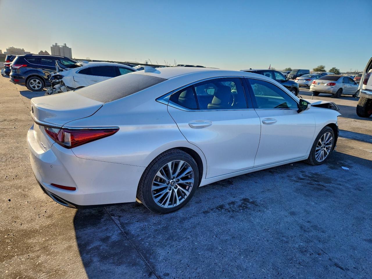 2020 LEXUS ES 350 photo 3
