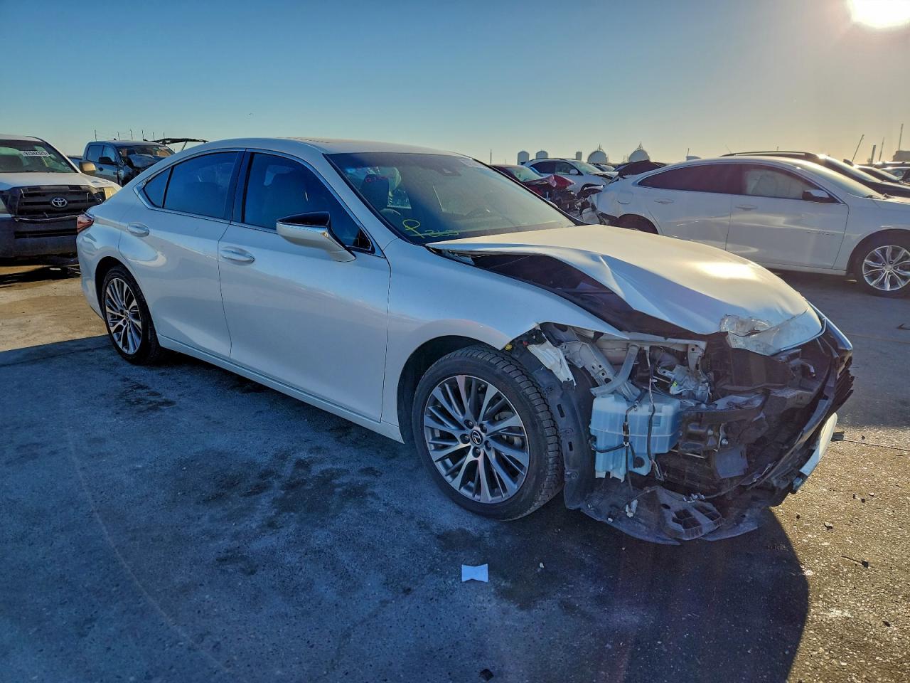 2020 LEXUS ES 350 photo 4