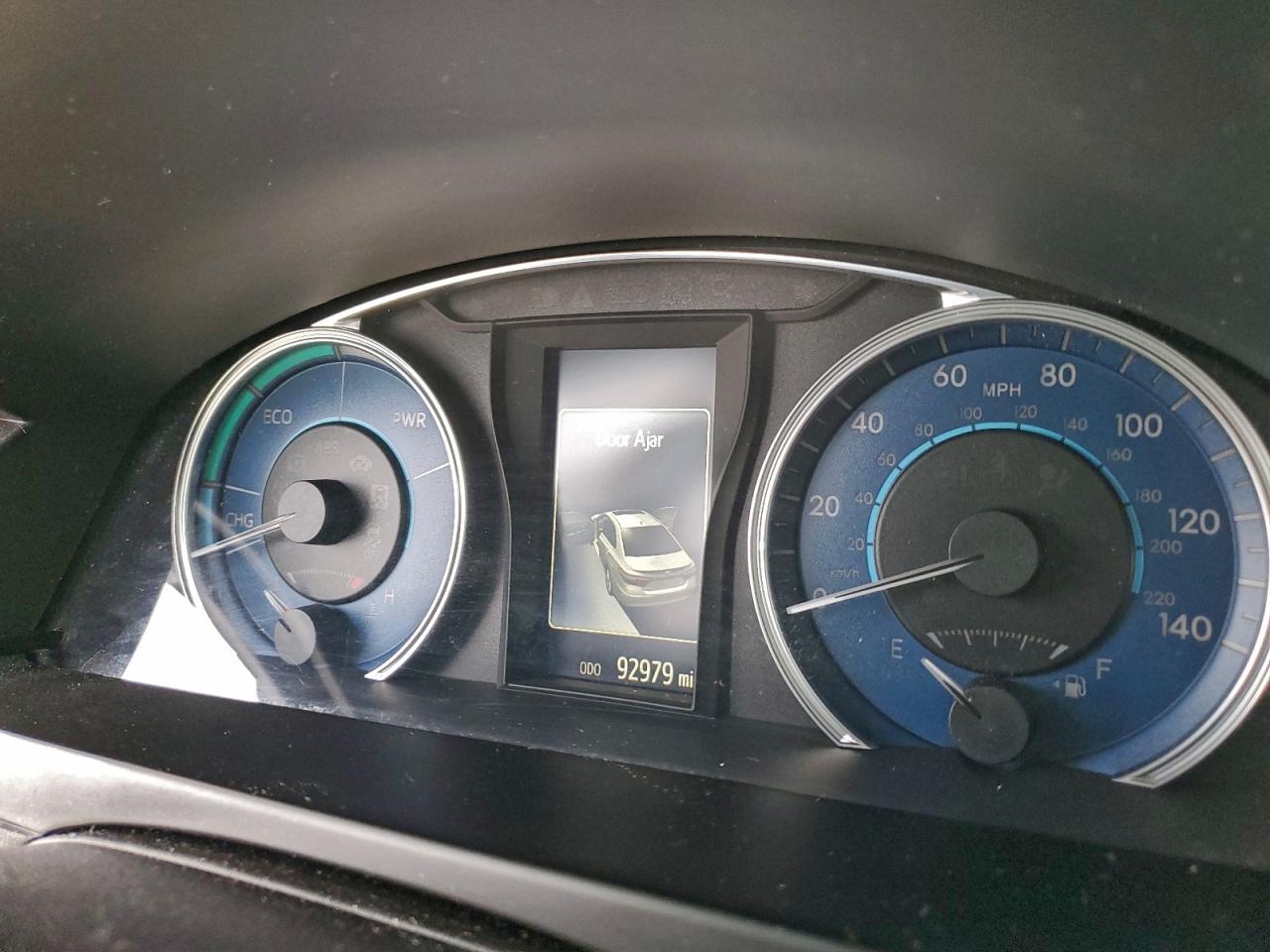 2017 TOYOTA CAMRY HYBRID photo 9