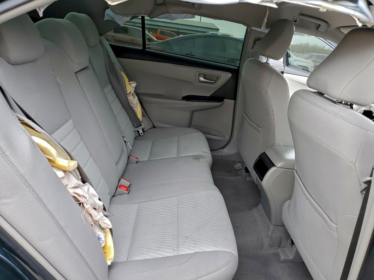2017 TOYOTA CAMRY HYBRID photo 10