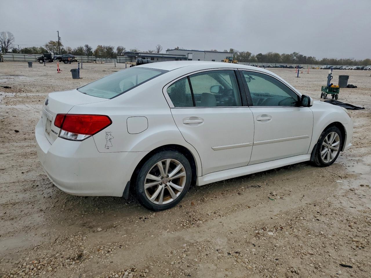 2013 SUBARU LEGACY 2.5I PREMIUM photo 3