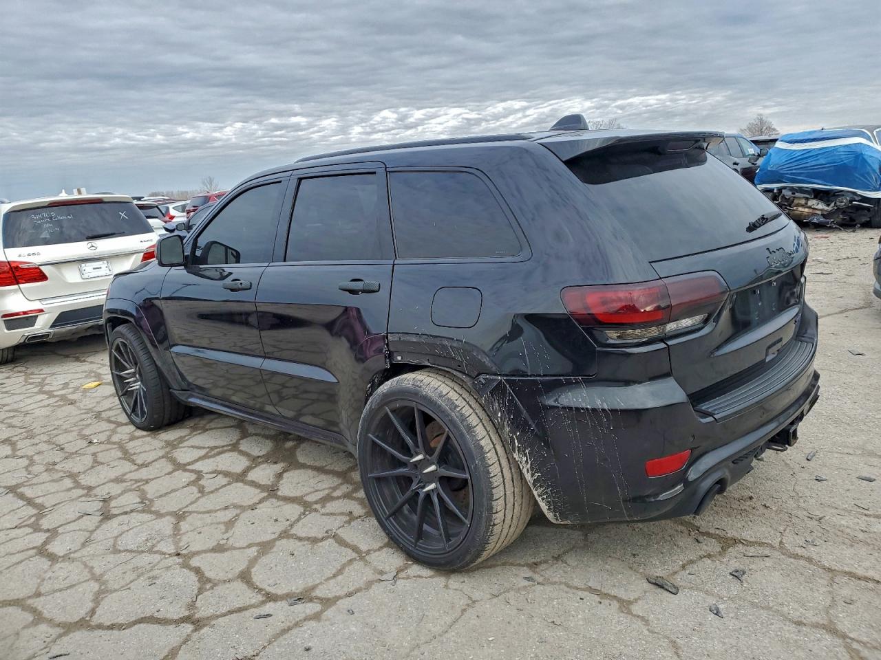 2014 JEEP GRAND CHEROKEE SRT-8 photo 2