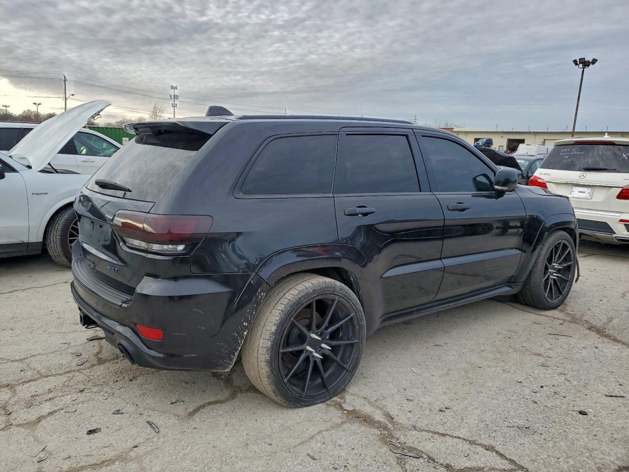 2014 JEEP GRAND CHEROKEE SRT-8 photo 3