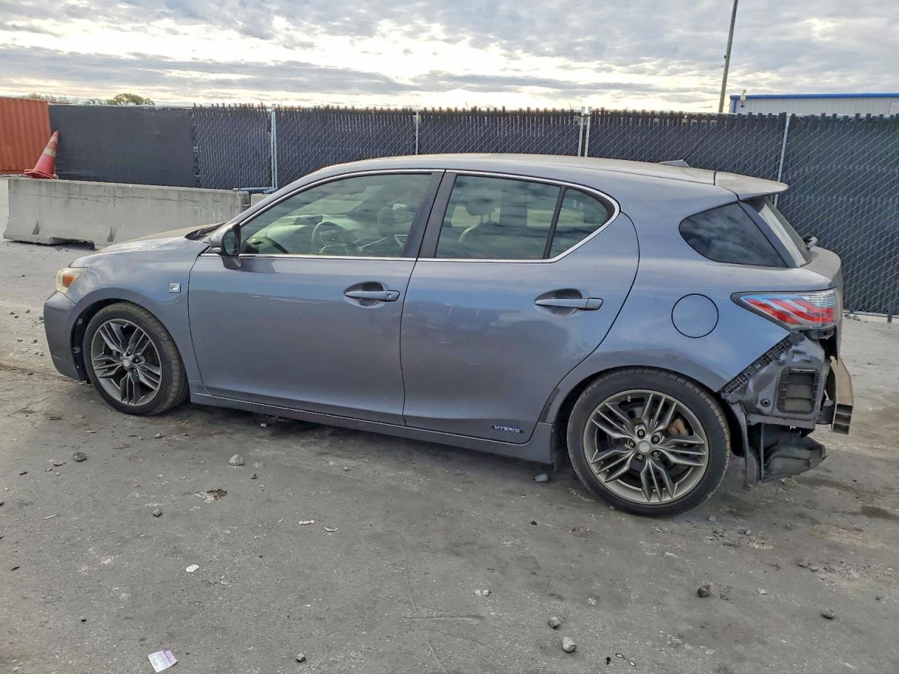 2012 LEXUS CT 200 photo 2